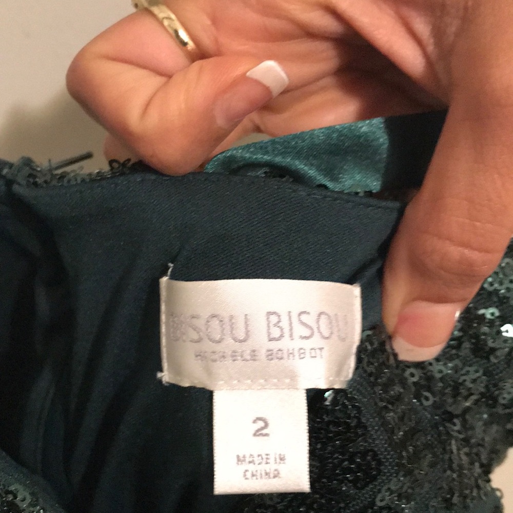 Dress - Picture 6 of 6